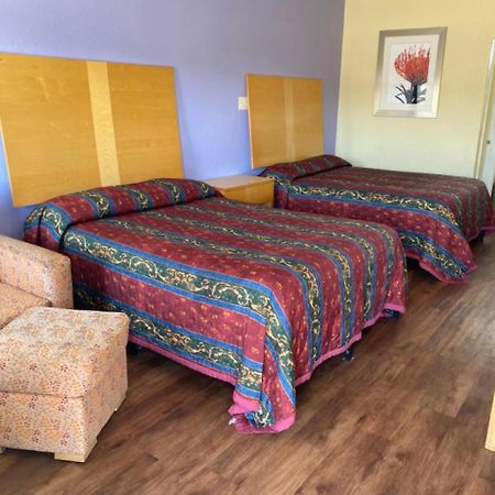 Relax Inn & Suites انغلتون المظهر الخارجي الصورة